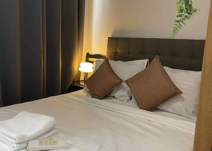 Staycation In Pasay Near Moa